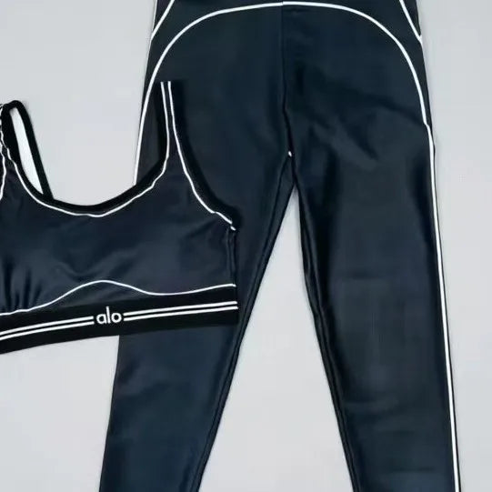 Women's Polyester Stretch Yoga Outfit With Modern Design