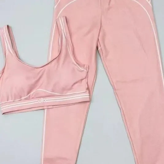 Women's Polyester Stretch Yoga Outfit With Modern Design