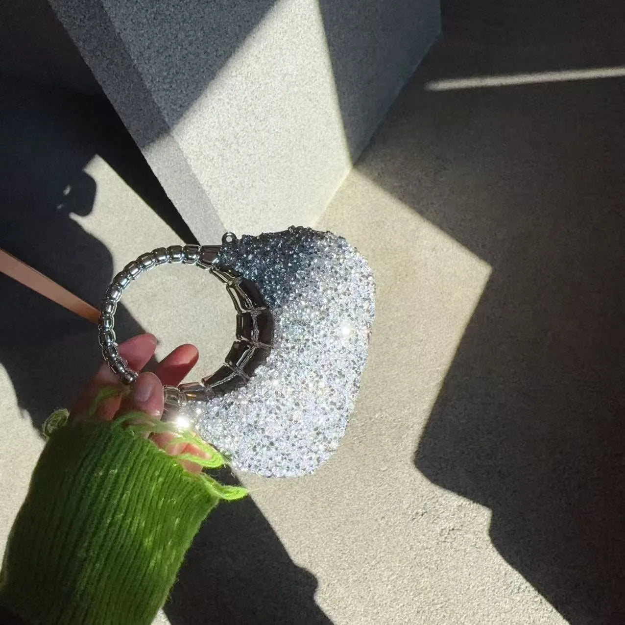 Luxury Brand Mini Heart Sh Sequined Acrylic Clutch Bag