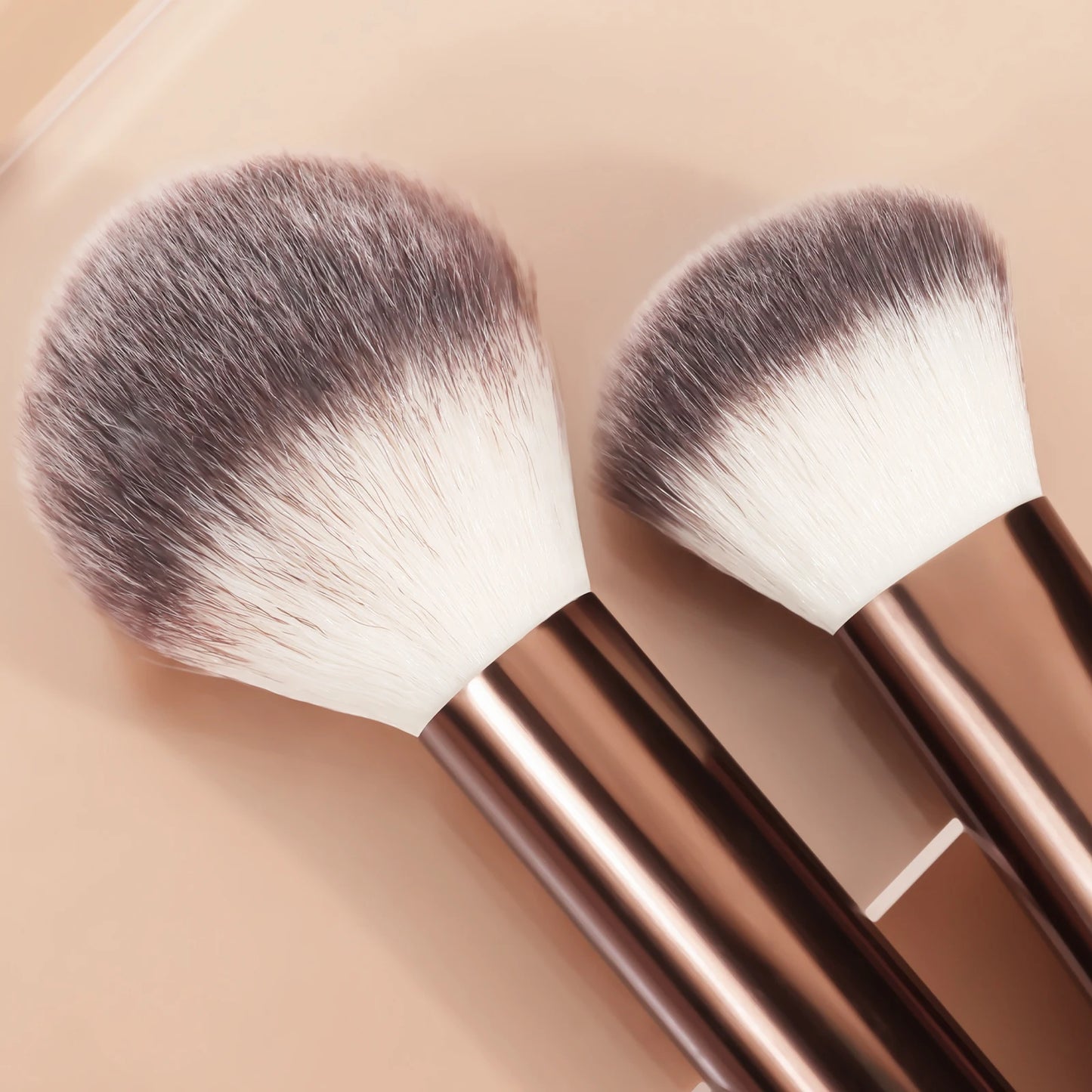 Professional 13 Piece Makeup Brush Set Wood Handles Synthetic Bristles