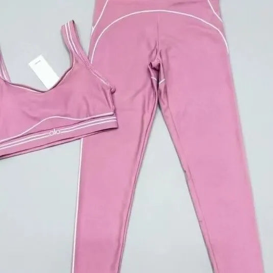 Women's Polyester Stretch Yoga Outfit With Modern Design
